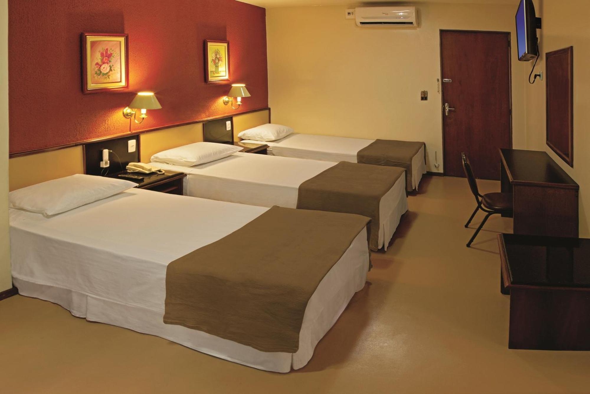 Lira Hotel Κουριτίμπα Εξωτερικό φωτογραφία