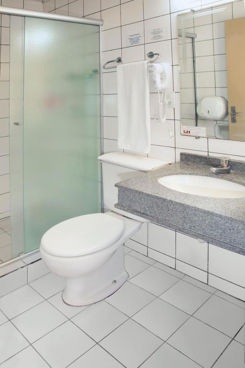 Lira Hotel Κουριτίμπα Εξωτερικό φωτογραφία